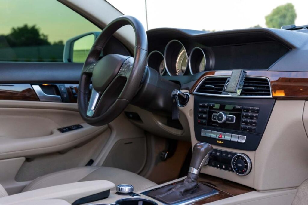 Interiér auta