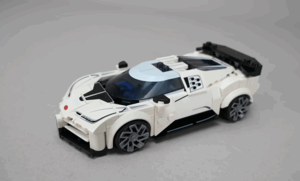 LEGO Speed Champions Bugatti stojí približne 25-30 eur. Menší formát je ideálny pre deti od 8 rokov.