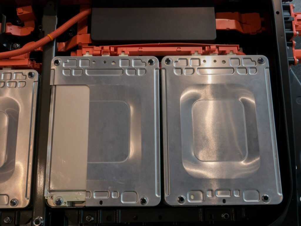 Solid-state batéria