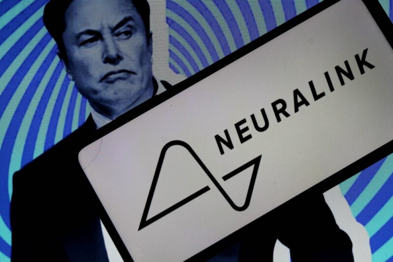 Mozgové rozhranie by mohlo rozpoznať únavu vodiča priamo z mozgovej aktivity. Technológia otvára nové možnosti pre bezpečnosť na cestách.