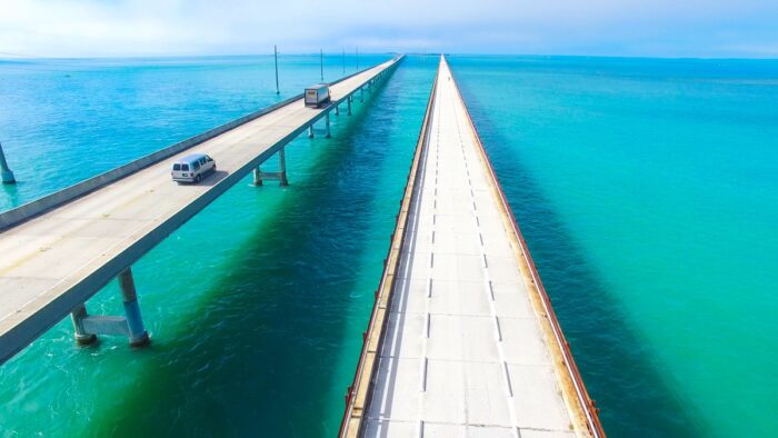 Seven Mile Bridge: Cesta cez oceán, ktorá vyráža dych a desí zároveň