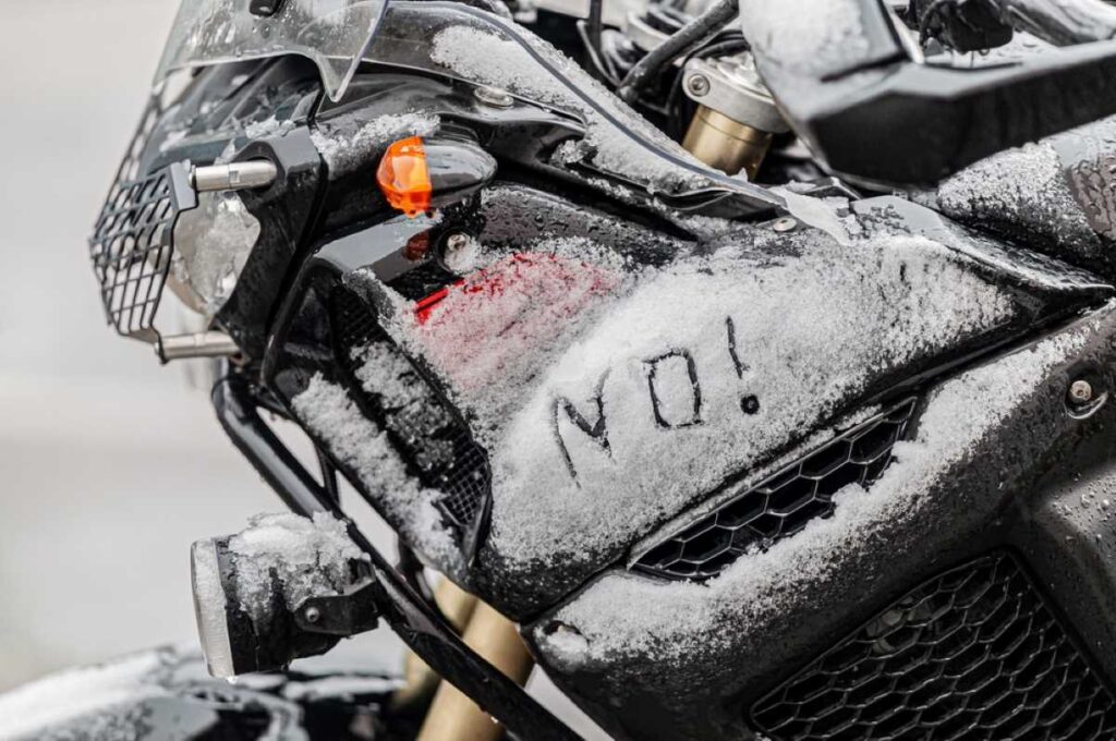 Motocykel sneh