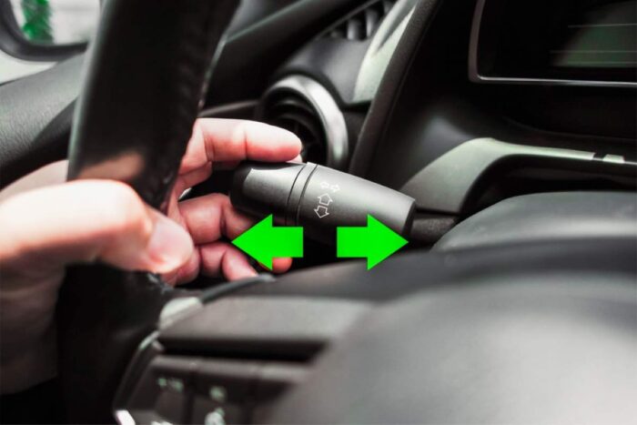 Najčastejšia chyba so smerovkami – vodiči ich zapínajú príliš neskoro