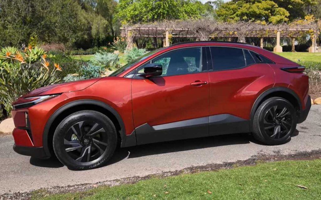Toyota C-HR EV
