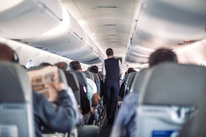 Čo sa deje s vaším telom počas dlhého letu?