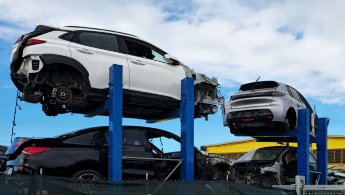 Toyota otvára v Európe továreň na recykláciu áut – rozoberie 20 000 vozidiel ročne