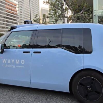Waymo Zeekr