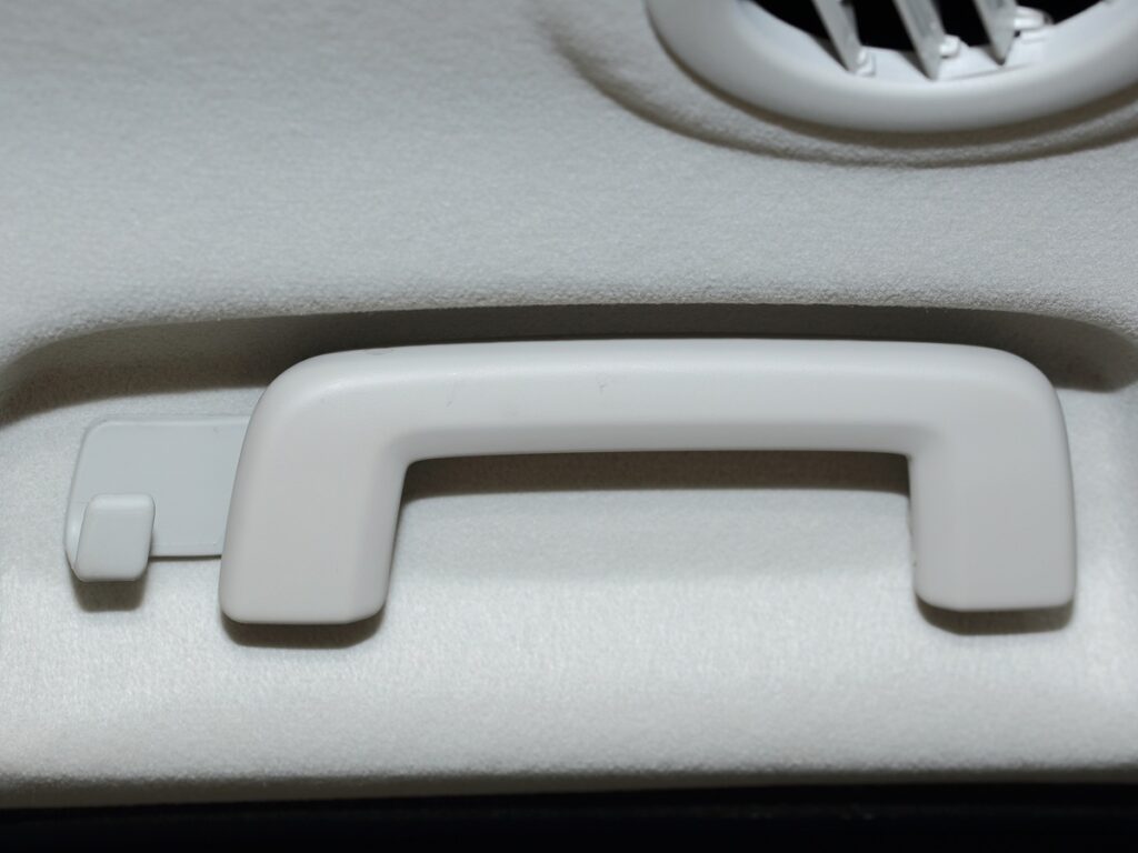 rúčka, úchytka v aute