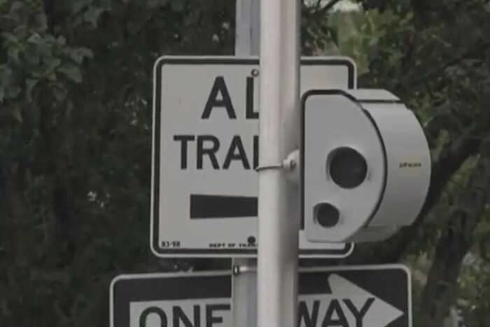 Inteligentné radarové kamery v New Yorku rozdali 4,4 milióna pokút. Policajti nestíhajú a technika preberá kontrolu