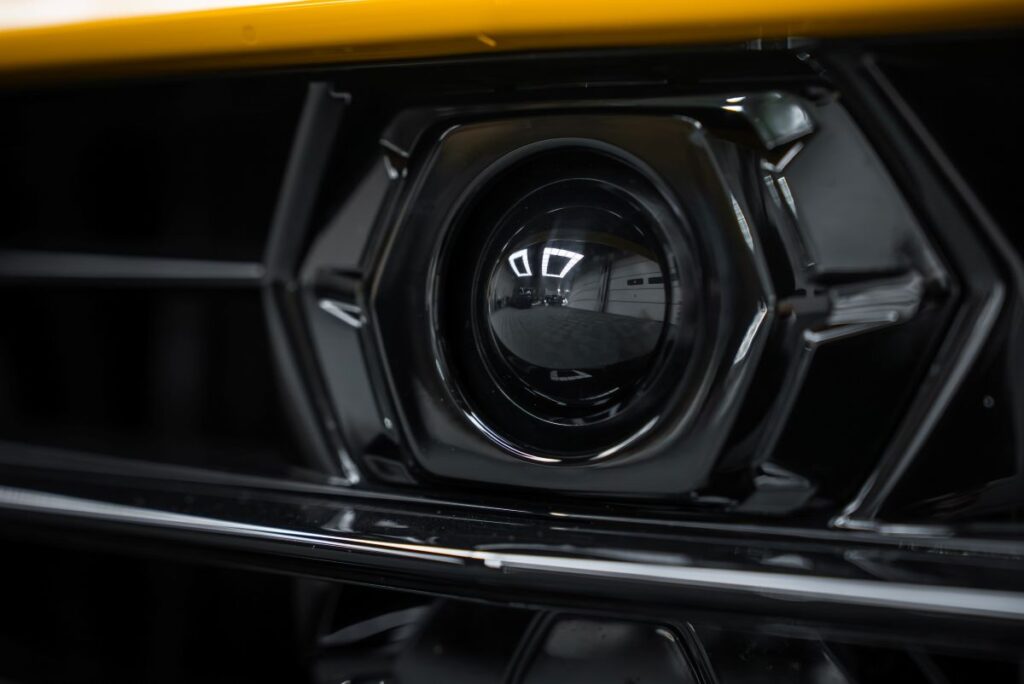 senzot v prednej maske