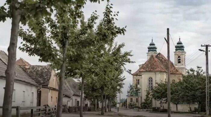 Veľké Leváre: Obec, kde poriadok Habánov a moc kaštieľa formujú priestor dodnes