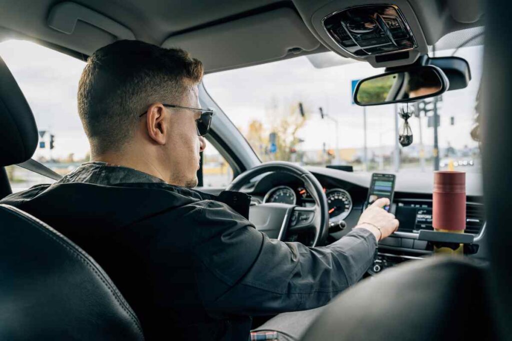 používanie telefónu cez hands-free