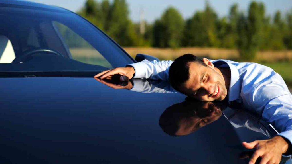 Spokojný majiteľ jazdenej Toyoty